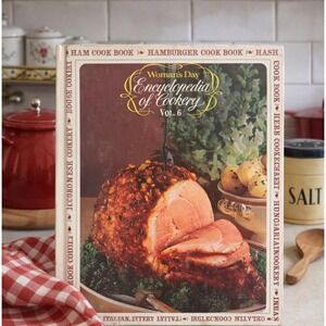Woman's Day Encyclopedia of Cookery – Volume 6 – Hardcover